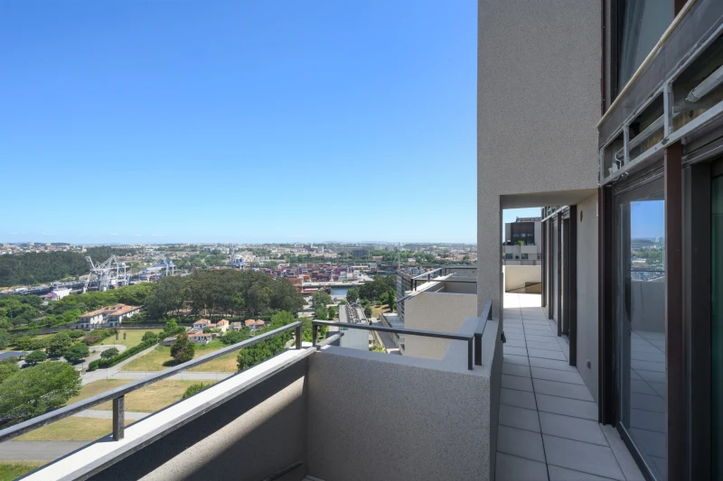 Exterior T4 Penthouse