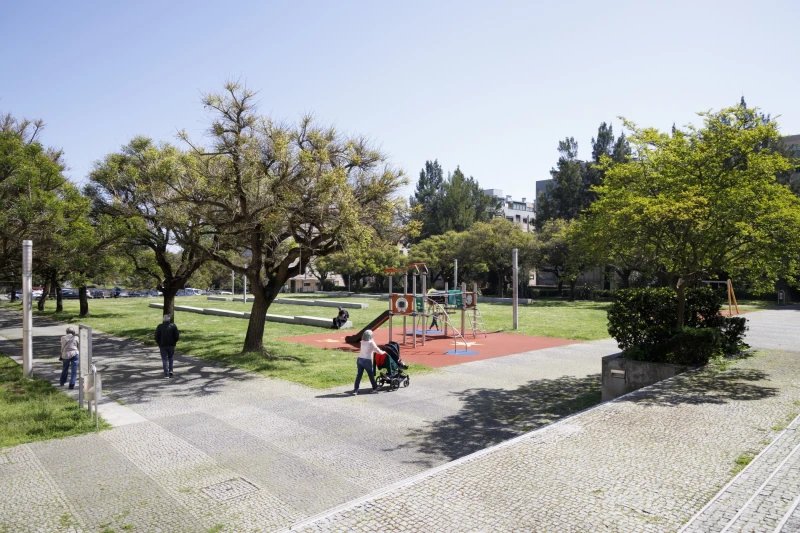 Vida em família na Pícua: escolas, parques e muita brincadeira
